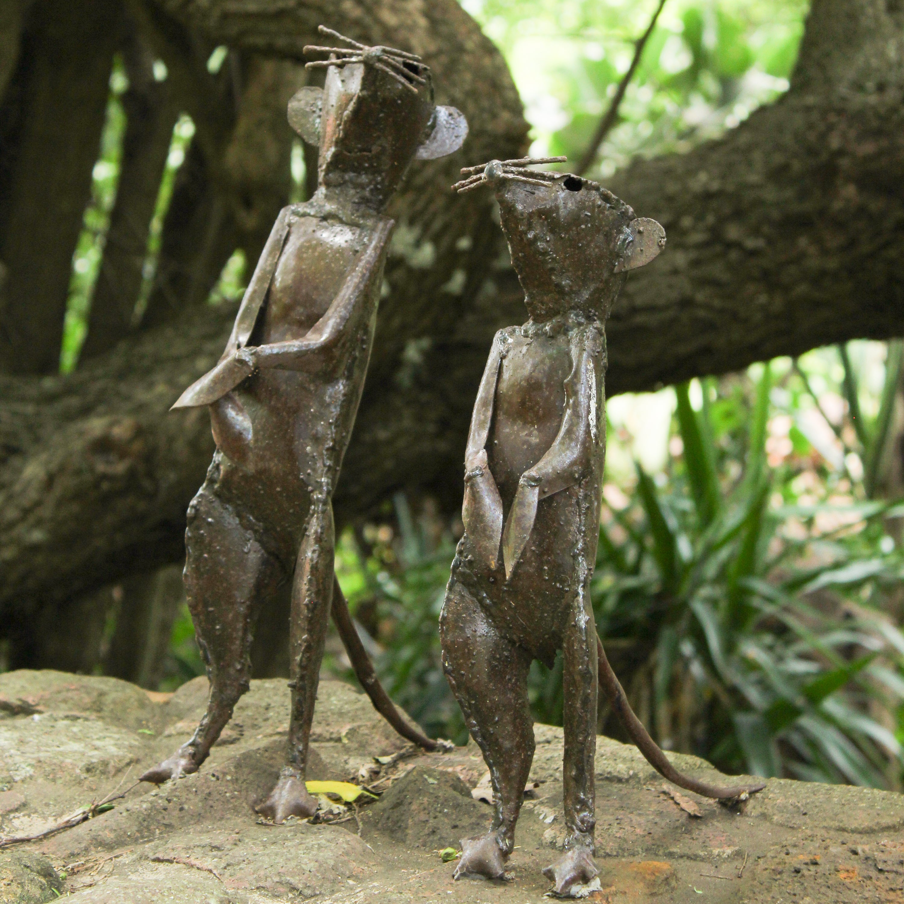 Outdoor Steel Meerkat Garden Sculpture