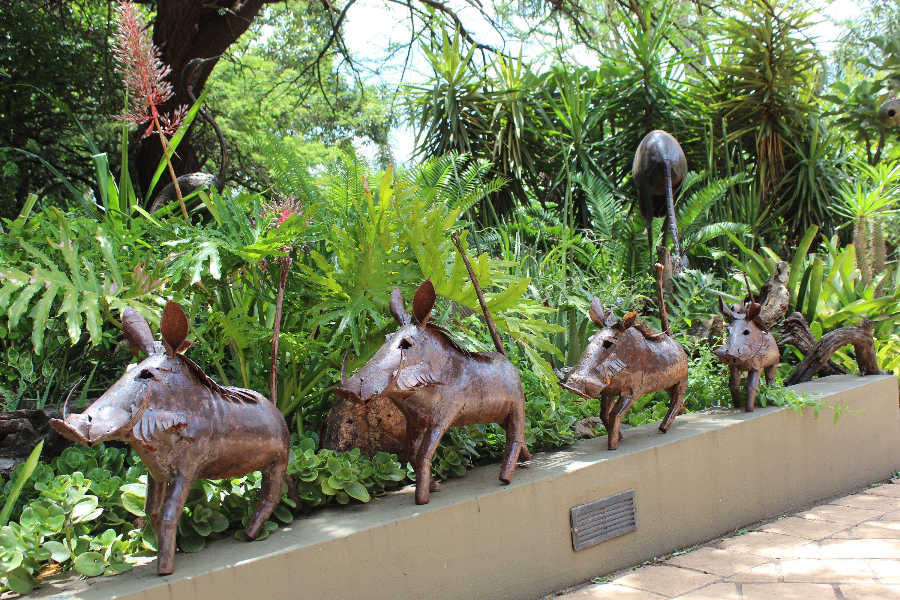 Outdoor Steel Warthog Garden Sculpture