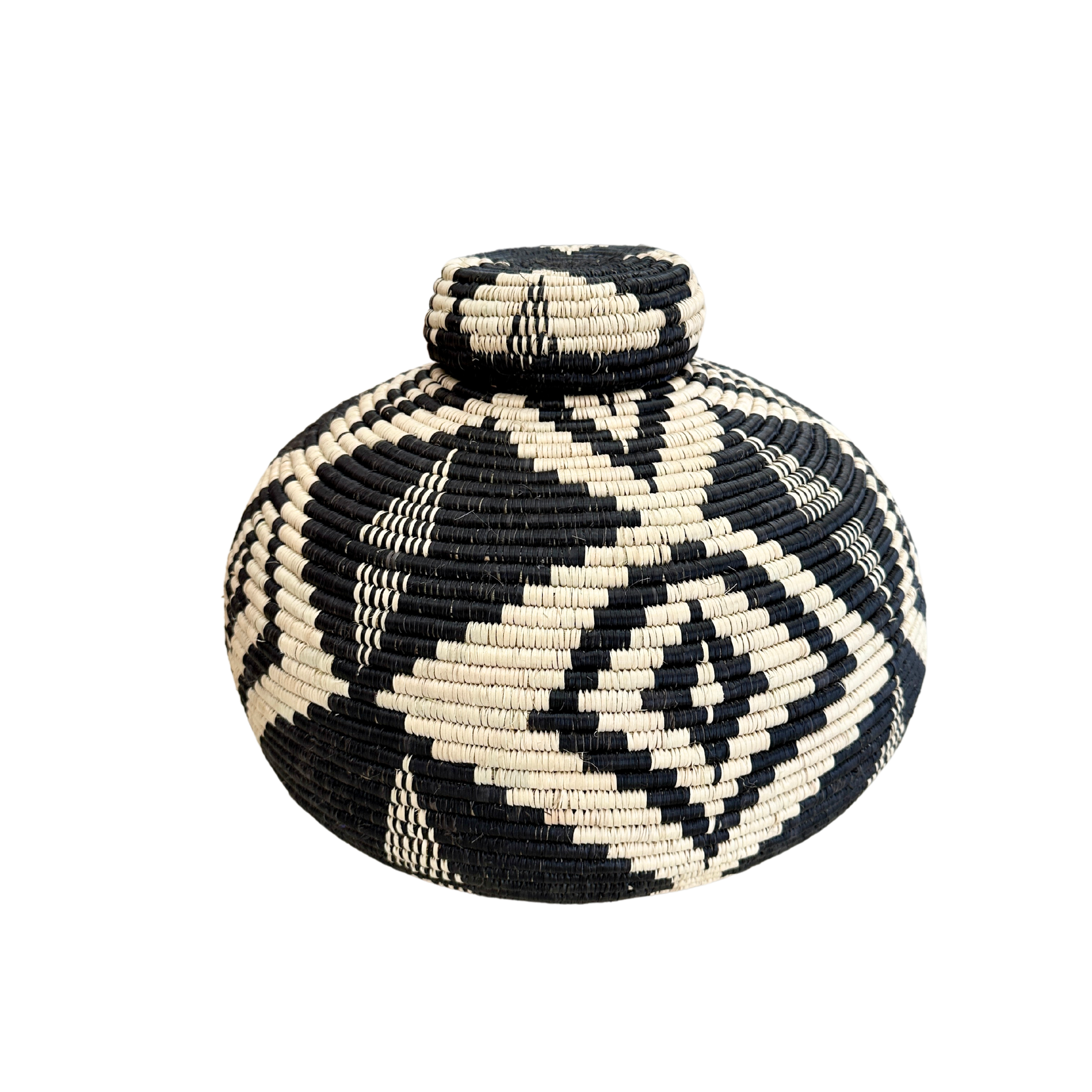 Hand Weaved Isichumo Bottle Neck Diamond Basket