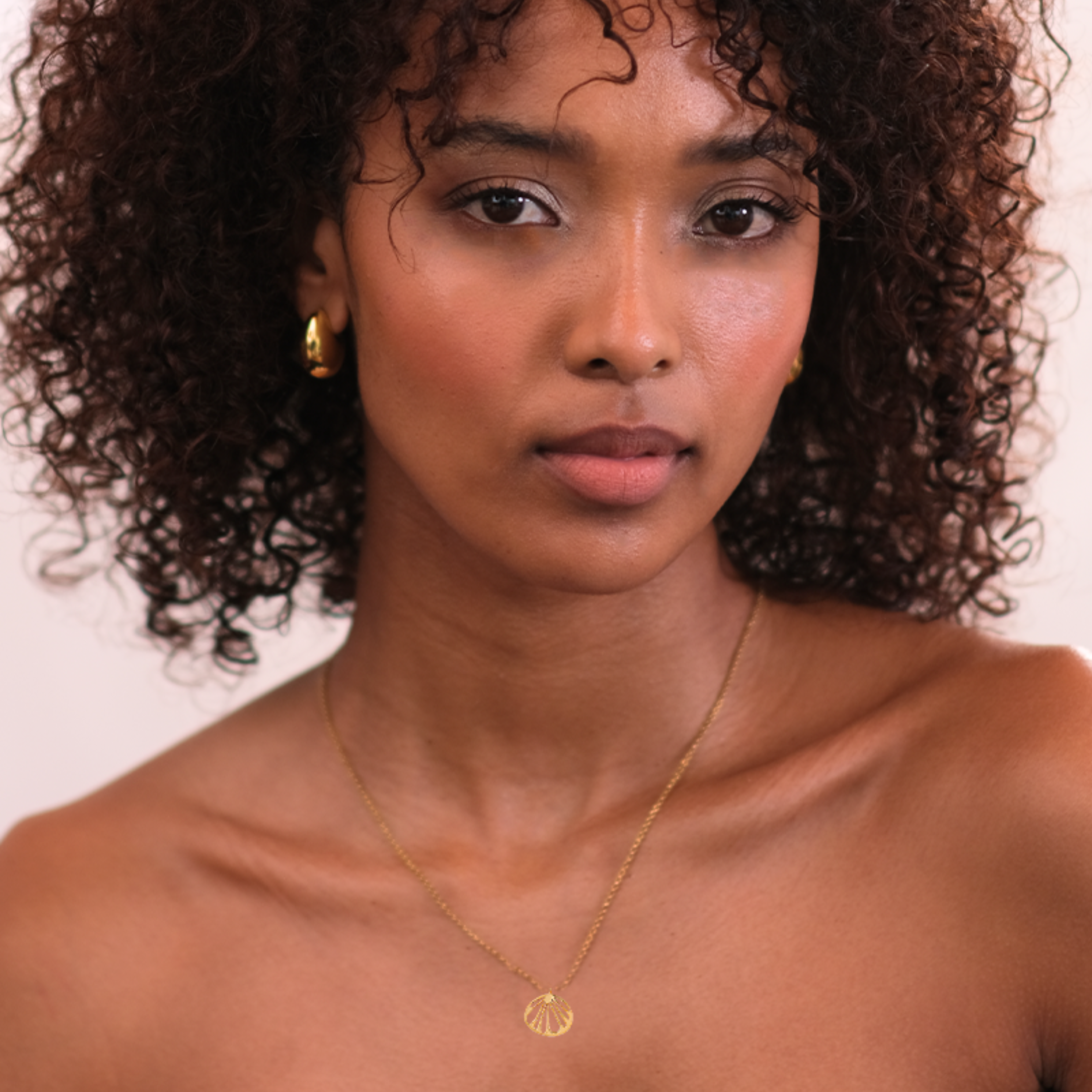 Kirsten Goss Mini Kenzo Necklace With Pendant